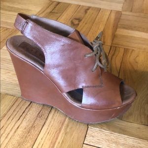 Brown Wedges